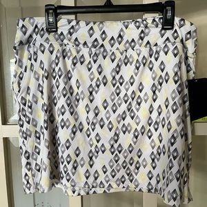 Emerald 18 Womens Golf Skort UPF 50+    Size Large